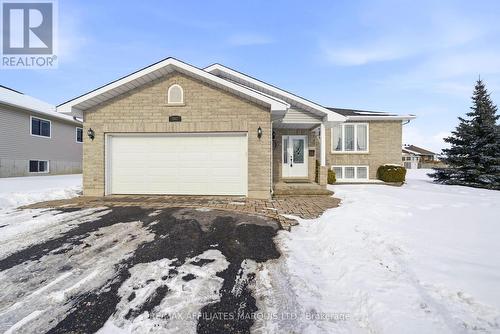 302 EMMA AVENUE  Cornwall, ON K6J 0A2