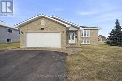 302 EMMA AVENUE Cornwall, ON K6J 0A2