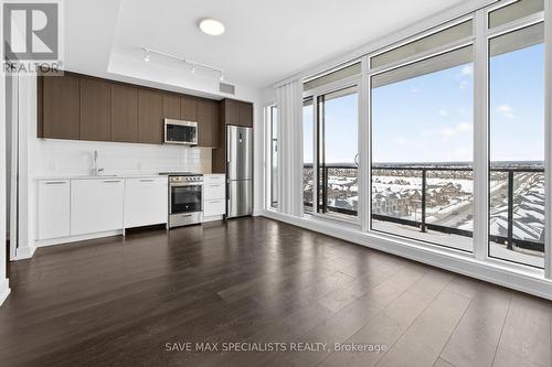 901 - 225 Veterans Drive, Brampton, ON - Indoor Photo Showing Kitchen