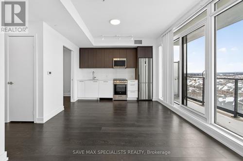 901 - 225 Veterans Drive, Brampton, ON - Indoor Photo Showing Kitchen