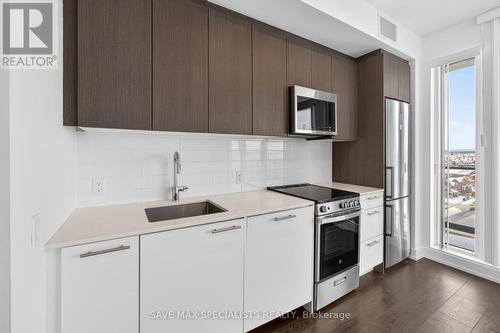 901 - 225 Veterans Drive, Brampton, ON - Indoor Photo Showing Kitchen With Stainless Steel Kitchen With Upgraded Kitchen