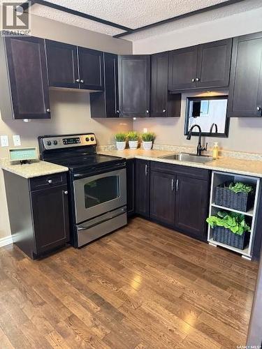 22 38 Spence Street, Regina, SK - Indoor Photo Showing Kitchen