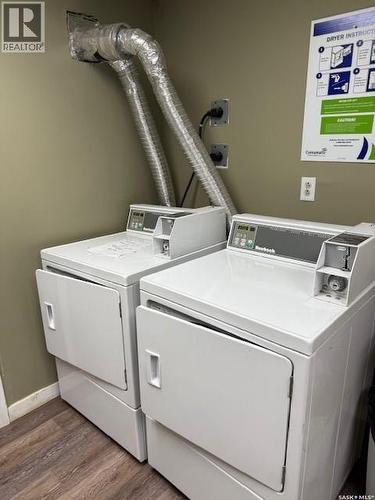 22 38 Spence Street, Regina, SK - Indoor Photo Showing Laundry Room