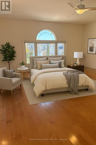 276 Sheridan Court, Newmarket, ON - Indoor Photo Showing Bedroom