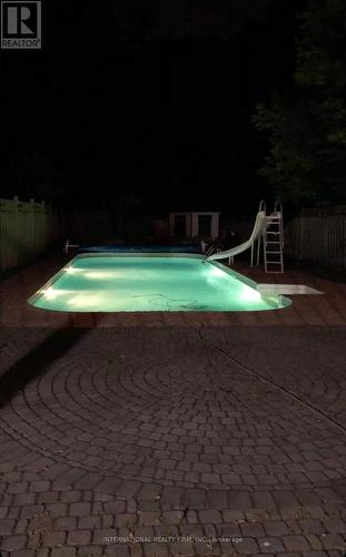 276 Sheridan Court, Newmarket, ON - Outdoor