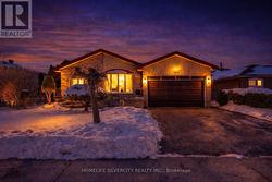 7424 NETHERWOOD ROAD  Mississauga, ON L4T 2N6