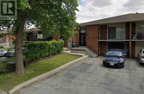 112 JADE CRESCENT  Brampton, ON L6S 3M8