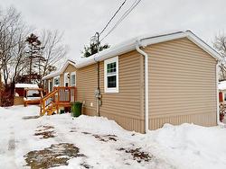 18 Hazel Street  Sackville Estates, NS B4E 1E4