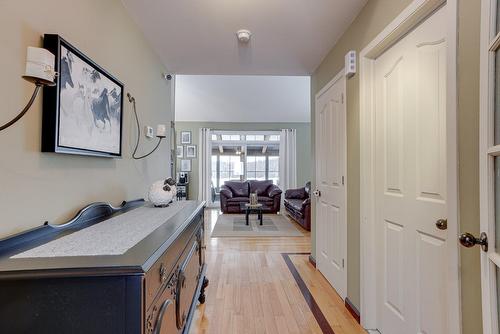 Hall - 227 Ch. Millette, Lac-Des-Seize-Îles, QC - Indoor Photo Showing Other Room