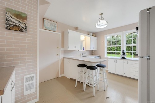 2035 Herd Rd, Duncan, BC 