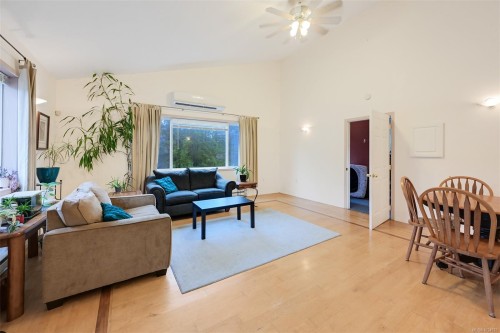 2035 Herd Rd, Duncan, BC 