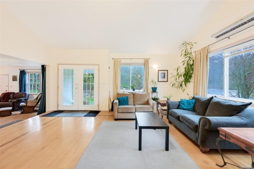 2035 Herd Rd, Duncan, BC 