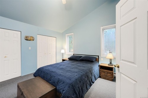 2035 Herd Rd, Duncan, BC 