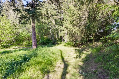2035 Herd Rd, Duncan, BC 