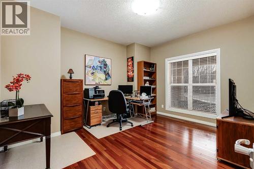 47 Tuscany Estates Close Nw, Calgary, AB - Indoor Photo Showing Office