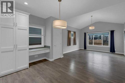 Open living space - 137 Willow Park N, Cochrane, AB - Indoor