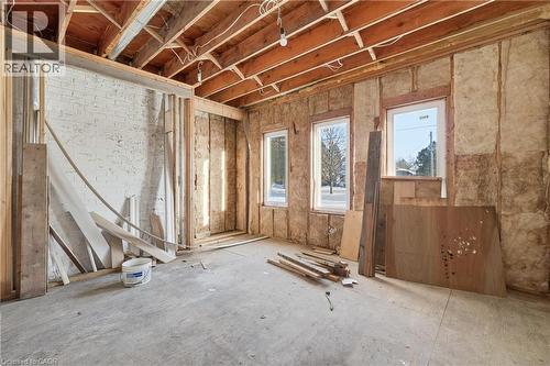 14 Athlone Road, Cambridge, ON - Indoor Photo Showing Other Room