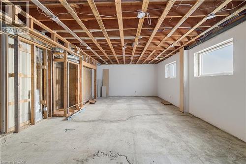 14 Athlone Road, Cambridge, ON - Indoor Photo Showing Other Room