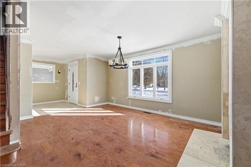 14 Athlone Road, Cambridge, ON - Indoor Photo Showing Other Room