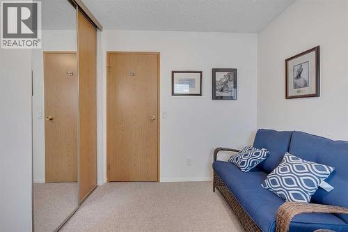 192 Rivercrest Close Se, Calgary, AB - Indoor