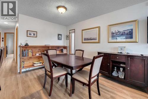 192 Rivercrest Close Se, Calgary, AB - Indoor Photo Showing Dining Room