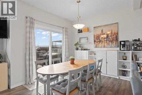 169 Buckskin Way, Cochrane, AB - Indoor Photo Showing Dining Room