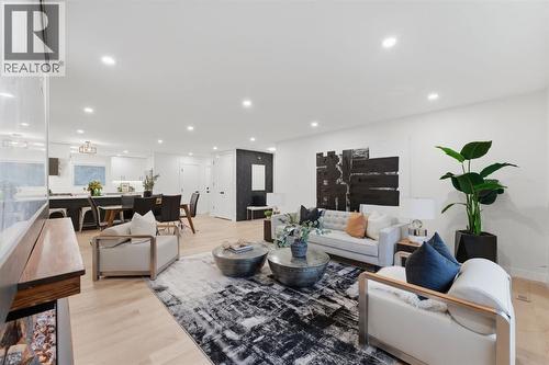 11039 Brae Road Sw, Calgary, AB - Indoor Photo Showing Living Room