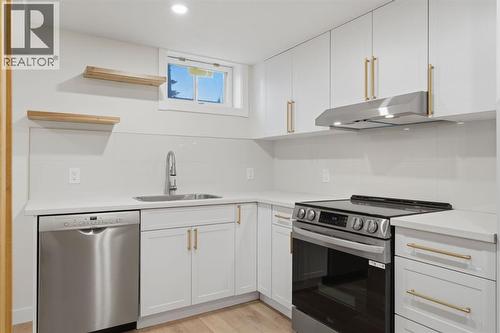 11039 Brae Road Sw, Calgary, AB - Indoor Photo Showing Kitchen With Upgraded Kitchen