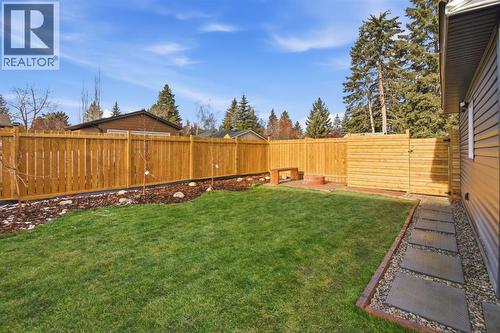 11039 Brae Road Sw, Calgary, AB - Outdoor