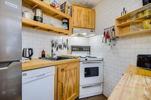 Cuisine - 32-110 Rue Thibodeau, Sutton, QC - Indoor Photo Showing Kitchen