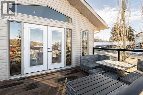 6371 Cedar Way, Innisfail, AB - Outdoor With Exterior