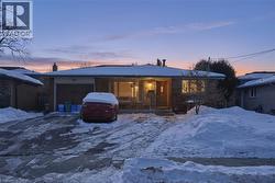 57 GAINSBOROUGH Road  Hamilton, ON L8E 1E3