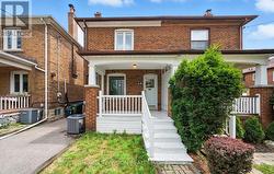 49 RAWLINSON AVENUE  Toronto, ON M4P 2N1