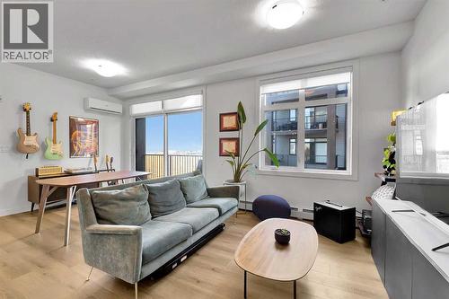 2216, 200 Seton Circle Se, Calgary, AB - Indoor Photo Showing Other Room