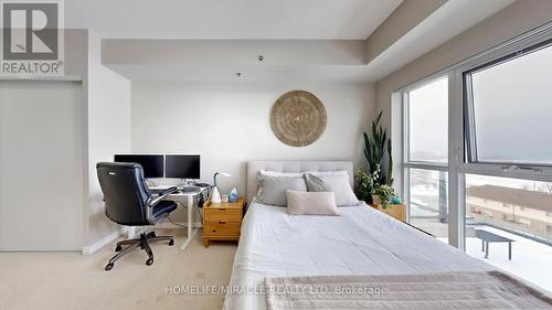 607 - 560 North Service Road, Grimsby, ON - Indoor Photo Showing Bedroom
