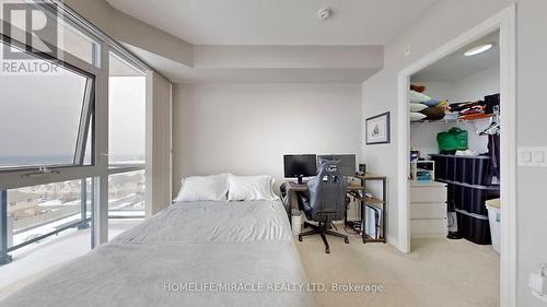 607 - 560 North Service Road, Grimsby, ON - Indoor Photo Showing Bedroom