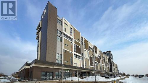 607 - 560 North Service Road, Grimsby, ON - Outdoor
