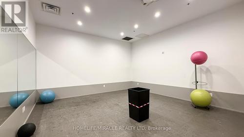 607 - 560 North Service Road, Grimsby, ON - Indoor Photo Showing Other Room
