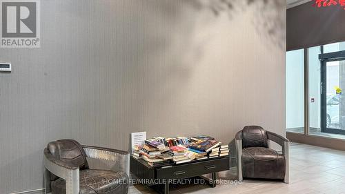 607 - 560 North Service Road, Grimsby, ON - Indoor Photo Showing Other Room