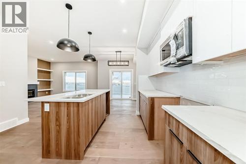 508 Heritage Boulevard, Cochrane, AB - Indoor Photo Showing Kitchen