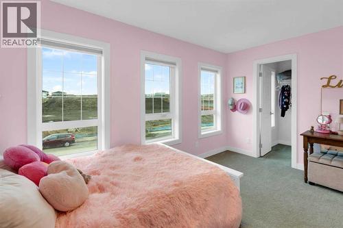 287 Rivercrest Boulevard, Cochrane, AB - Indoor Photo Showing Bedroom