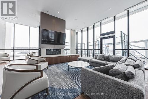 1710 - 385 Winston Road, Grimsby, ON - Indoor