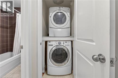 9 Chicory Crescent, St. Catharines, ON - Indoor Photo Showing Laundry Room