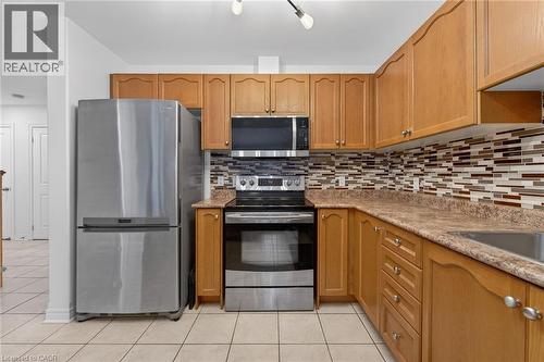 9 Chicory Crescent, St. Catharines, ON - Indoor Photo Showing Kitchen