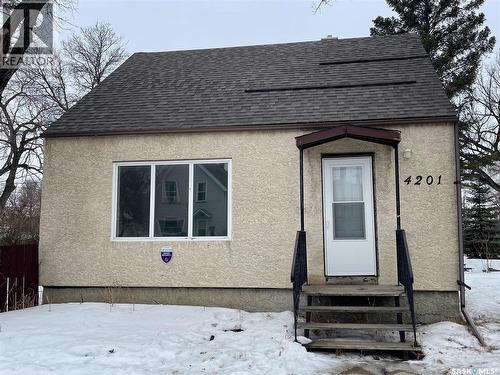 4201 6Th Avenue, Regina, SK - Outdoor