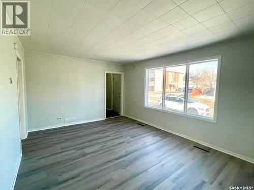 4201 6Th Avenue, Regina, SK - Indoor Photo Showing Other Room
