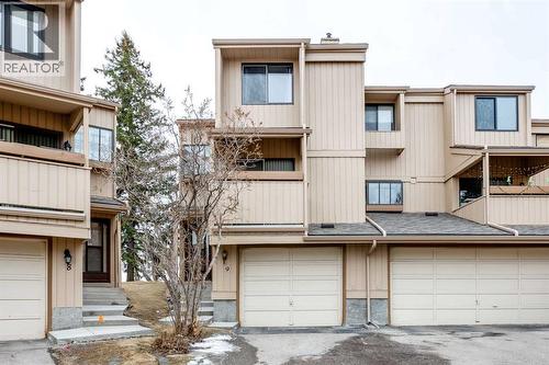 9, 225 Berwick Drive Nw, Calgary, AB - Outdoor With Facade
