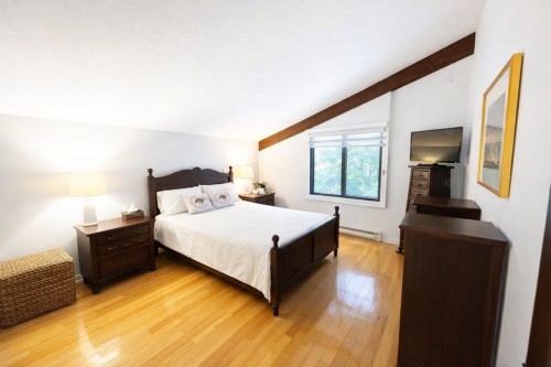 Chambre à coucher - 301-22 Ch. Des Terrasses, Saint-Sauveur, QC - Indoor Photo Showing Bedroom