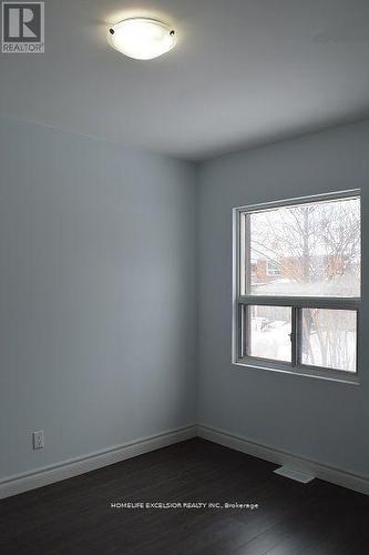 Main Upper - 3 Strode Drive, Toronto, ON - Indoor Photo Showing Other Room