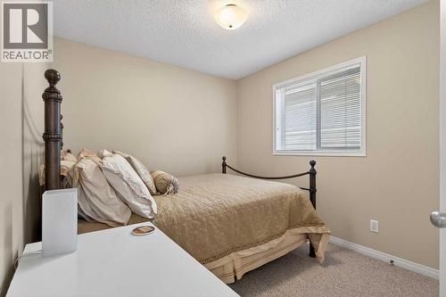 Bedroom 2 - 627 Auburn Bay Heights Se, Calgary, AB - Indoor Photo Showing Bedroom